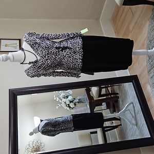 NWT Medium Black/White leopard/cheetah long sleeve mesh top by Tadashi Shoji